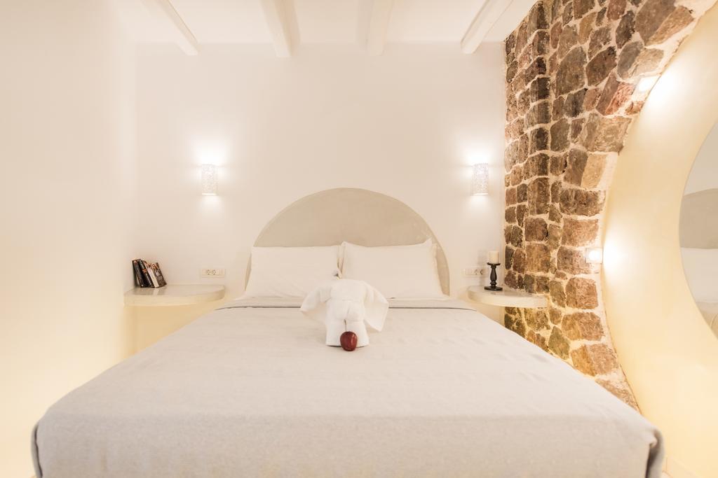 Secret Earth Villas - Santorini Kamari  Exterior photo