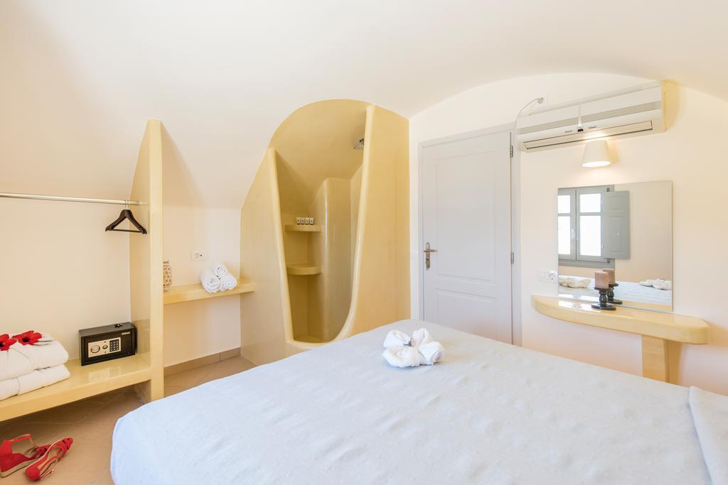 Secret Earth Villas - Santorini Kamari  Exterior photo