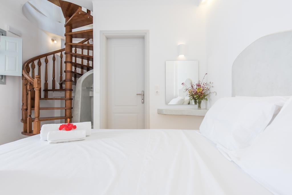 Secret Earth Villas - Santorini Kamari  Exterior photo