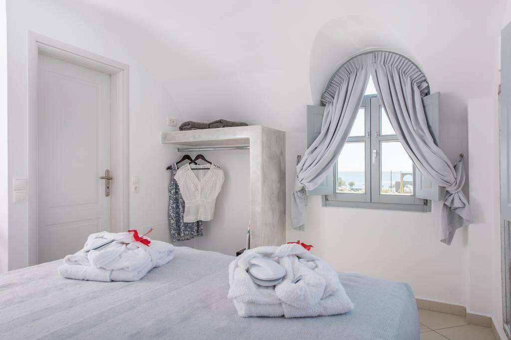 Secret Earth Villas - Santorini Kamari  Exterior photo